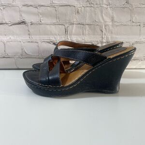 Women's Black Wedge Sandals